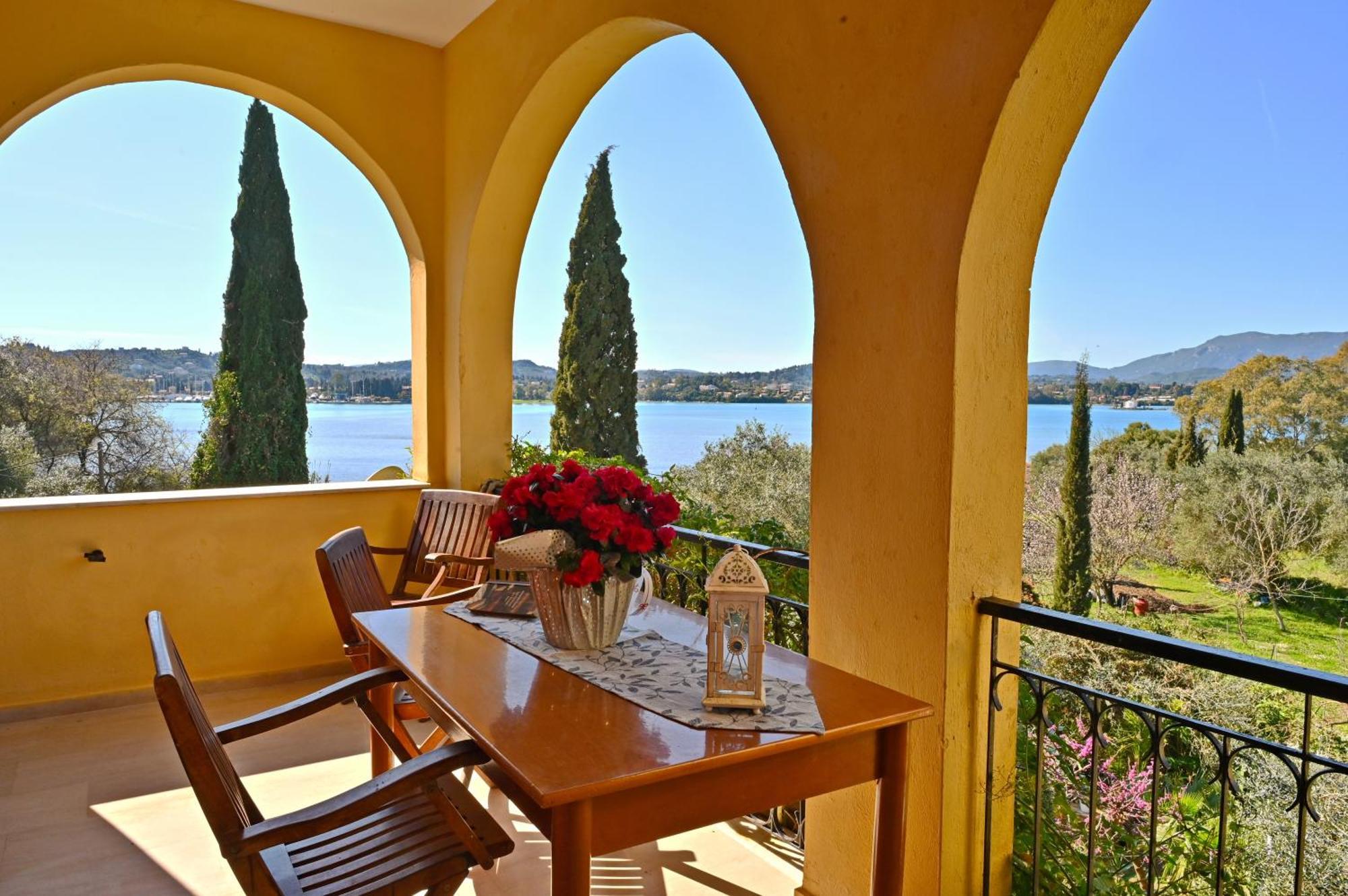 Villa Efterpi Kontokali Esterno foto