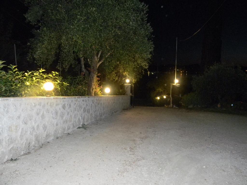 Villa Efterpi Kontokali Esterno foto