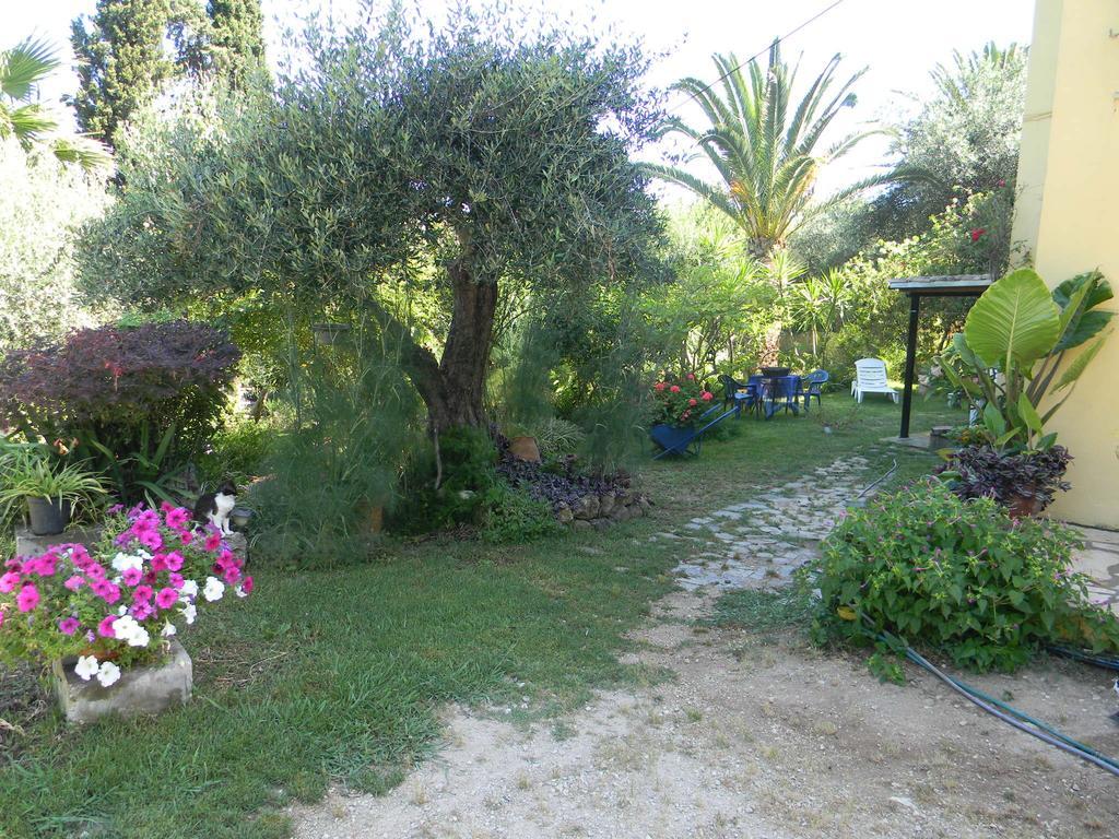 Villa Efterpi Kontokali Esterno foto