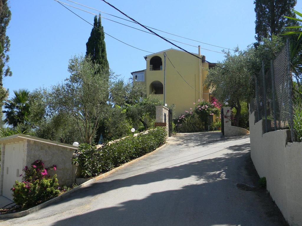 Villa Efterpi Kontokali Esterno foto